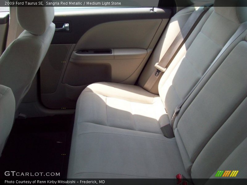 Sangria Red Metallic / Medium Light Stone 2009 Ford Taurus SE