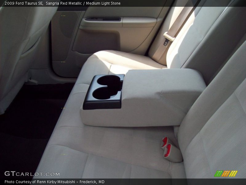 Sangria Red Metallic / Medium Light Stone 2009 Ford Taurus SE