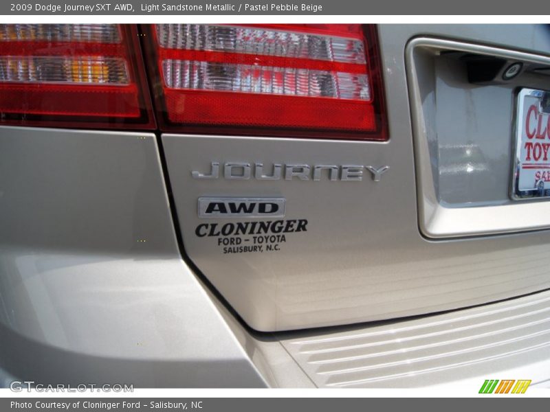 Light Sandstone Metallic / Pastel Pebble Beige 2009 Dodge Journey SXT AWD