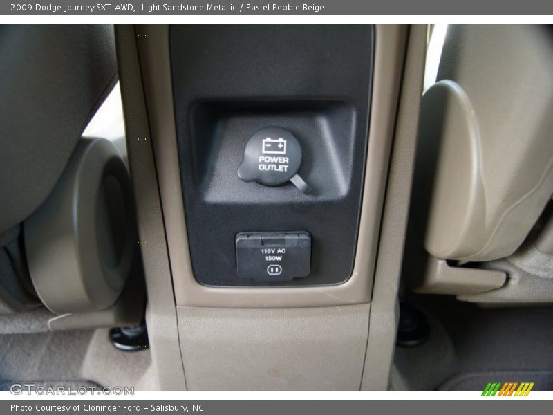 Light Sandstone Metallic / Pastel Pebble Beige 2009 Dodge Journey SXT AWD