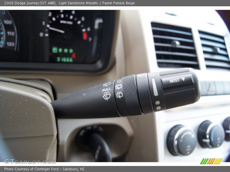 Light Sandstone Metallic / Pastel Pebble Beige 2009 Dodge Journey SXT AWD