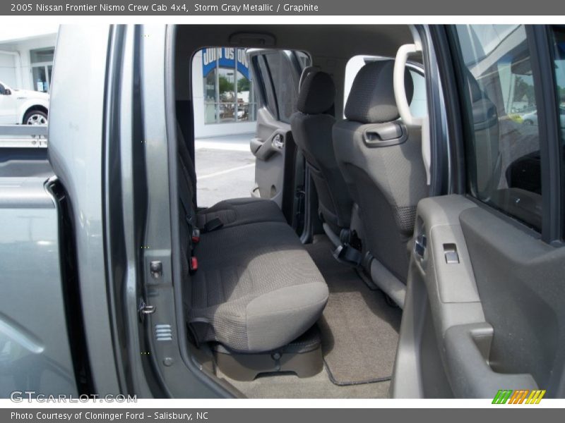 Storm Gray Metallic / Graphite 2005 Nissan Frontier Nismo Crew Cab 4x4