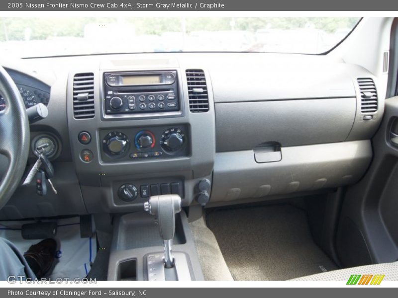 Storm Gray Metallic / Graphite 2005 Nissan Frontier Nismo Crew Cab 4x4