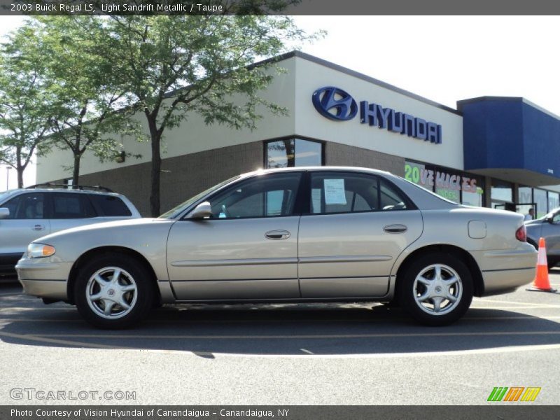 Light Sandrift Metallic / Taupe 2003 Buick Regal LS
