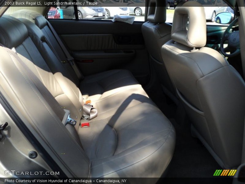 Light Sandrift Metallic / Taupe 2003 Buick Regal LS