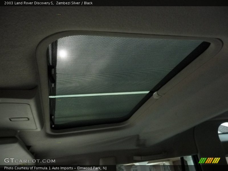 Zambezi Silver / Black 2003 Land Rover Discovery S