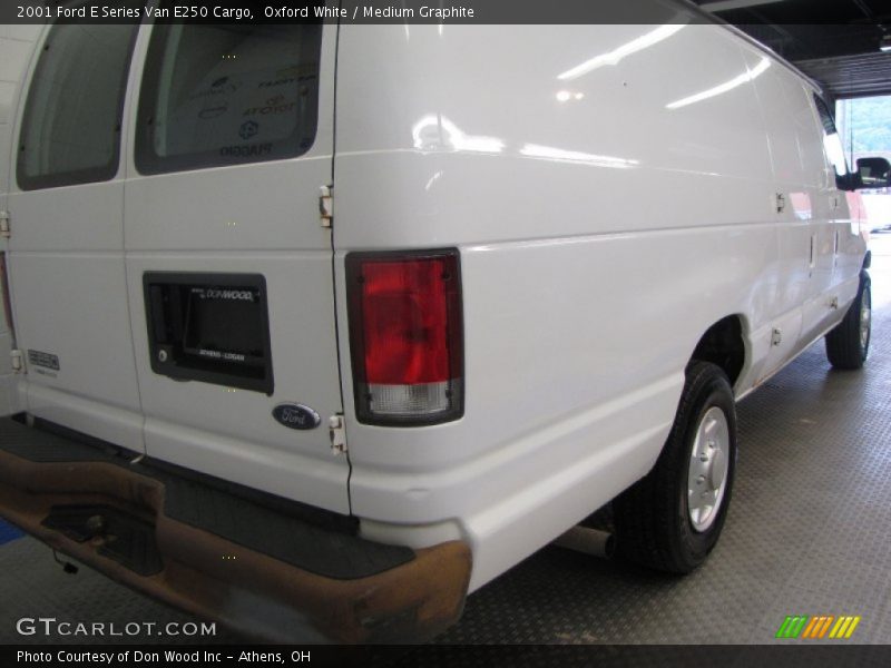 Oxford White / Medium Graphite 2001 Ford E Series Van E250 Cargo