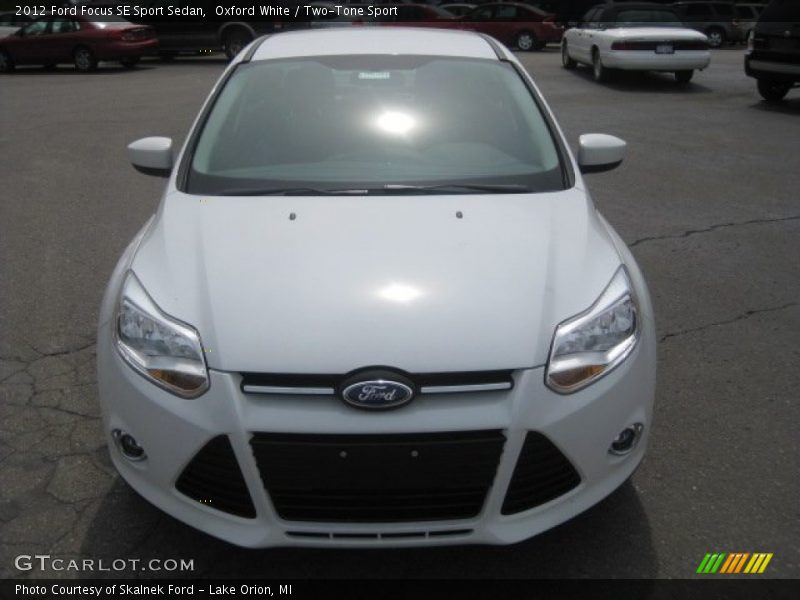 Oxford White / Two-Tone Sport 2012 Ford Focus SE Sport Sedan