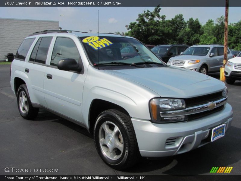 Moondust Metallic / Light Gray 2007 Chevrolet TrailBlazer LS 4x4