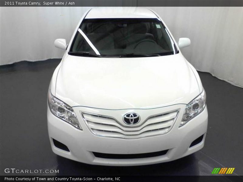 Super White / Ash 2011 Toyota Camry