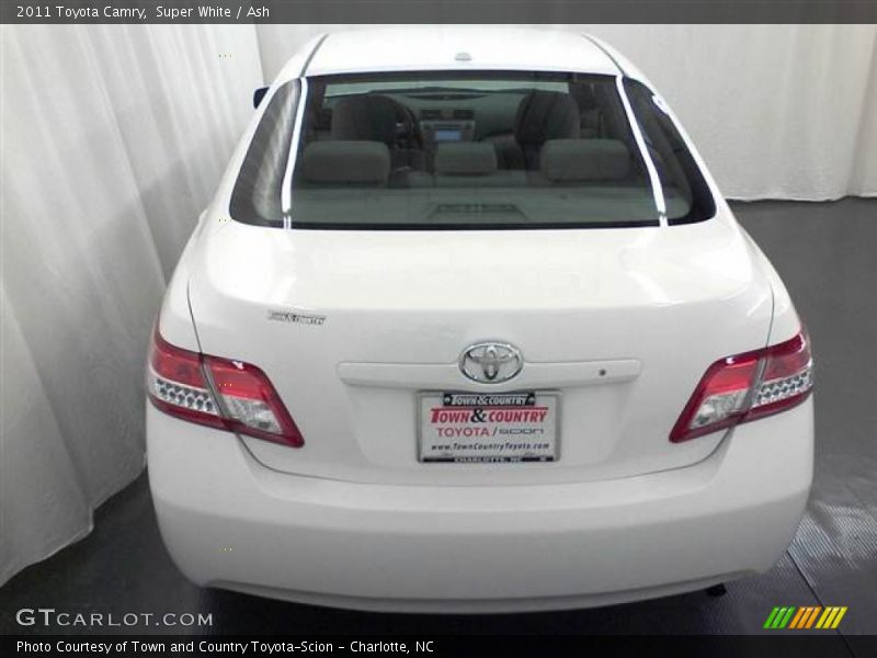 Super White / Ash 2011 Toyota Camry