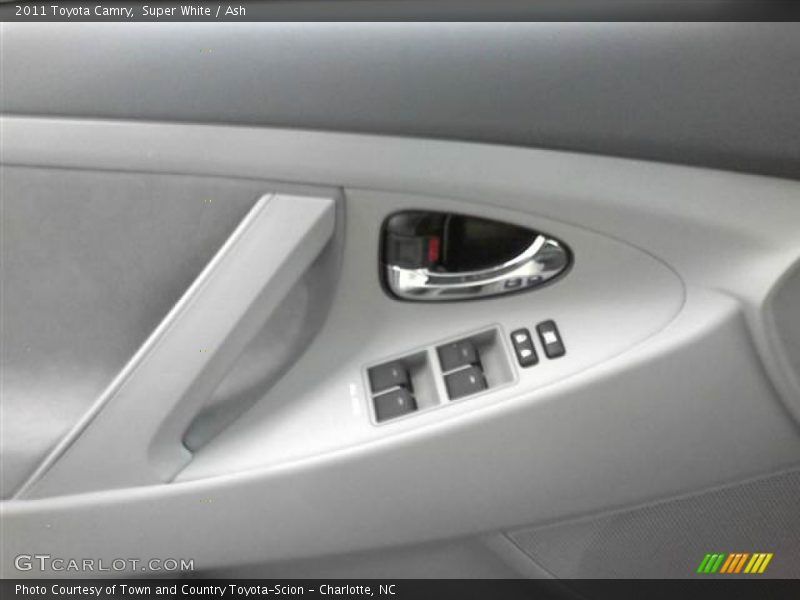 Super White / Ash 2011 Toyota Camry
