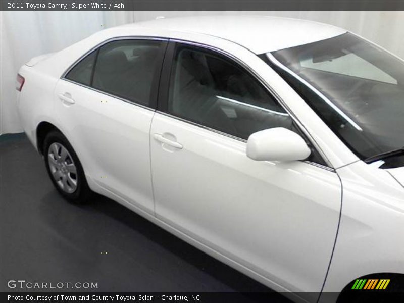 Super White / Ash 2011 Toyota Camry