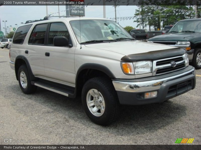 Millennium Silver Metallic / Oak 2000 Toyota 4Runner
