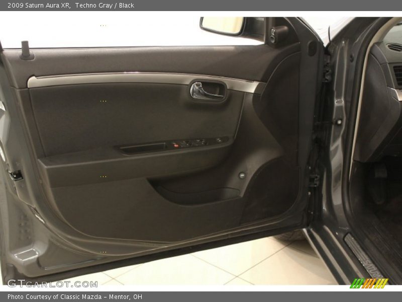 Techno Gray / Black 2009 Saturn Aura XR