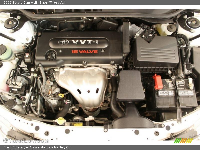 Super White / Ash 2009 Toyota Camry LE