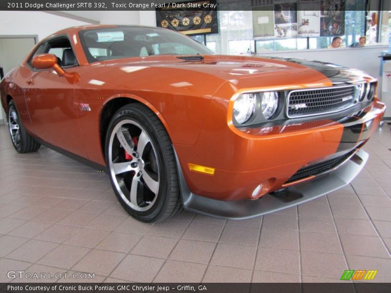 Toxic Orange Pearl / Dark Slate Gray 2011 Dodge Challenger SRT8 392
