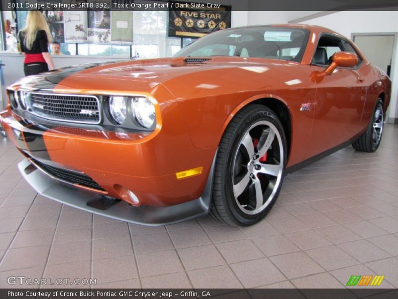 Toxic Orange Pearl / Dark Slate Gray 2011 Dodge Challenger SRT8 392