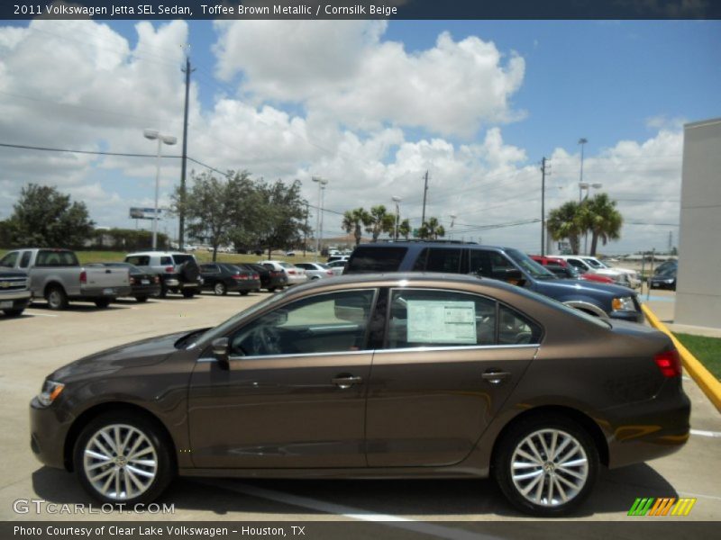 Toffee Brown Metallic / Cornsilk Beige 2011 Volkswagen Jetta SEL Sedan