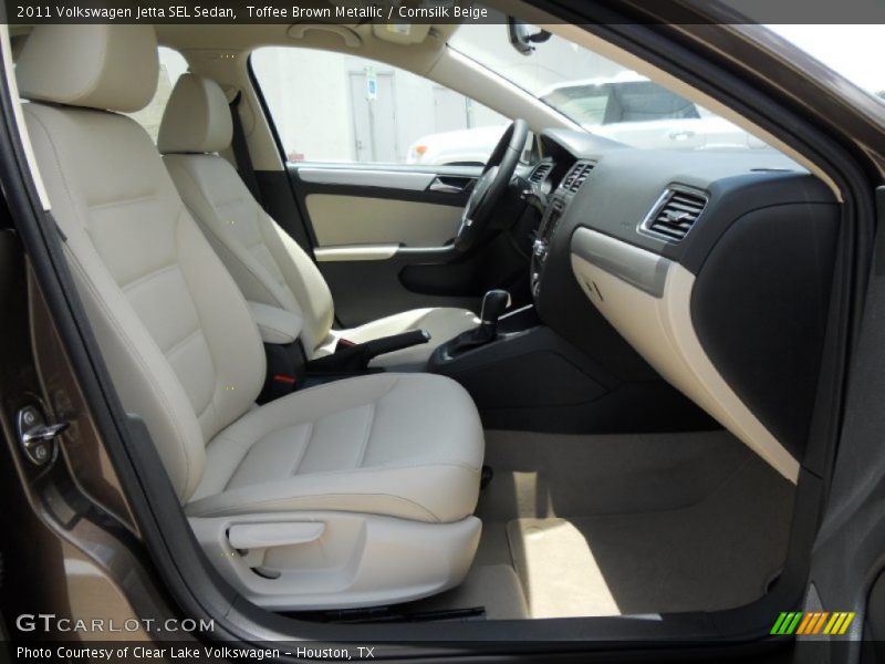 Toffee Brown Metallic / Cornsilk Beige 2011 Volkswagen Jetta SEL Sedan