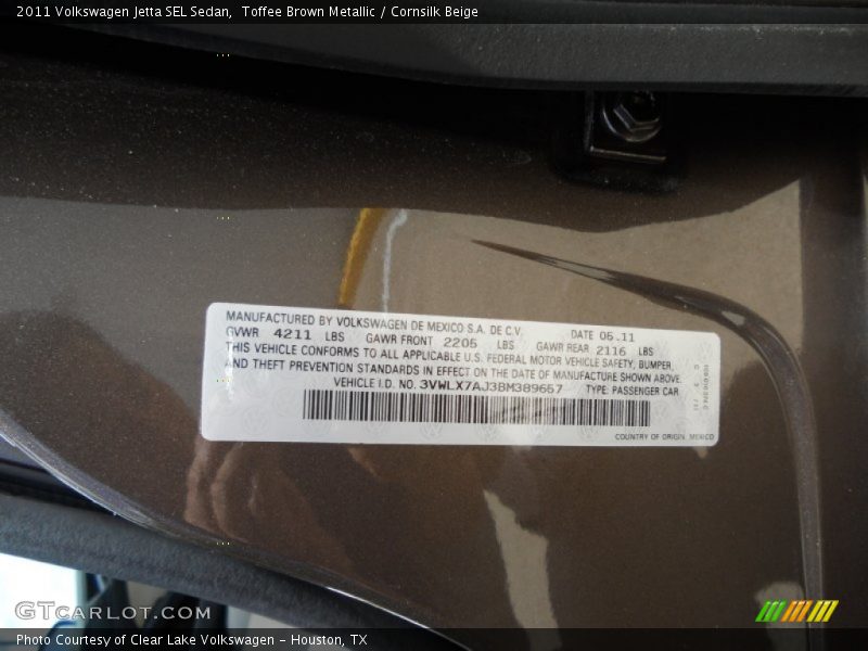 Toffee Brown Metallic / Cornsilk Beige 2011 Volkswagen Jetta SEL Sedan