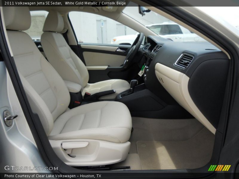 White Gold Metallic / Cornsilk Beige 2011 Volkswagen Jetta SE Sedan