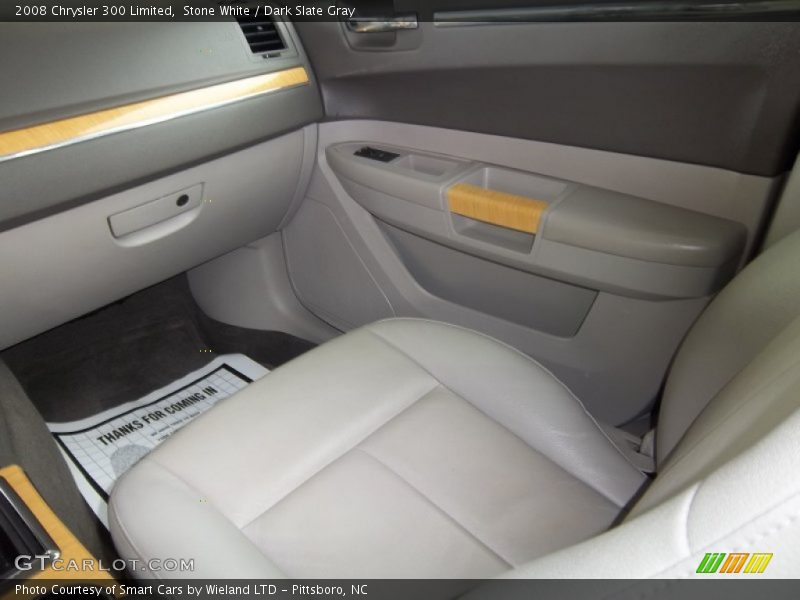 Stone White / Dark Slate Gray 2008 Chrysler 300 Limited