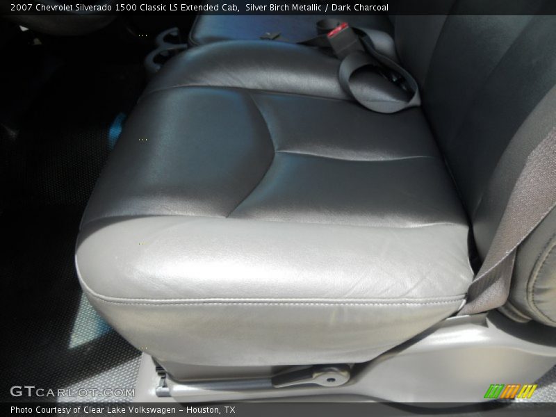 Silver Birch Metallic / Dark Charcoal 2007 Chevrolet Silverado 1500 Classic LS Extended Cab