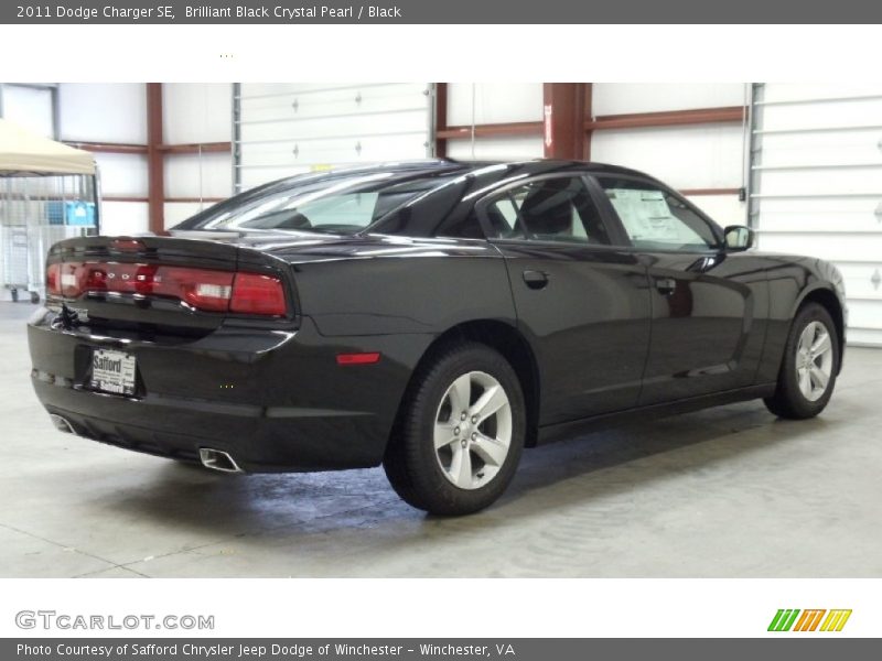 Brilliant Black Crystal Pearl / Black 2011 Dodge Charger SE