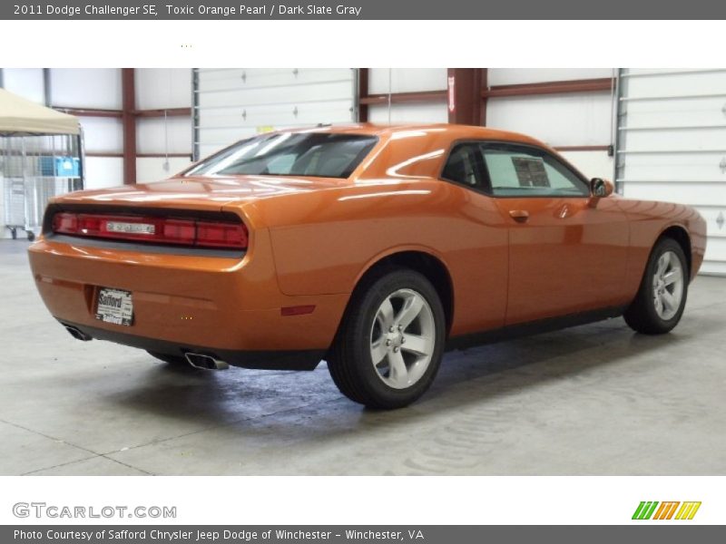Toxic Orange Pearl / Dark Slate Gray 2011 Dodge Challenger SE