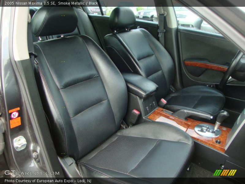 Smoke Metallic / Black 2005 Nissan Maxima 3.5 SE