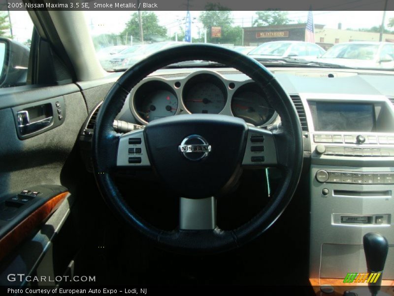Smoke Metallic / Black 2005 Nissan Maxima 3.5 SE