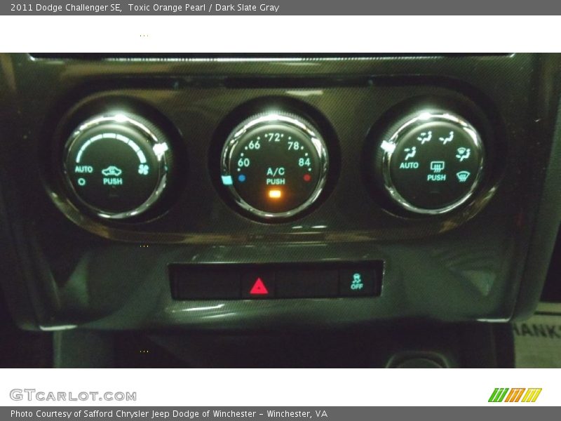 Toxic Orange Pearl / Dark Slate Gray 2011 Dodge Challenger SE