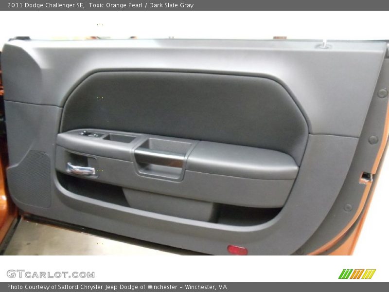 Toxic Orange Pearl / Dark Slate Gray 2011 Dodge Challenger SE