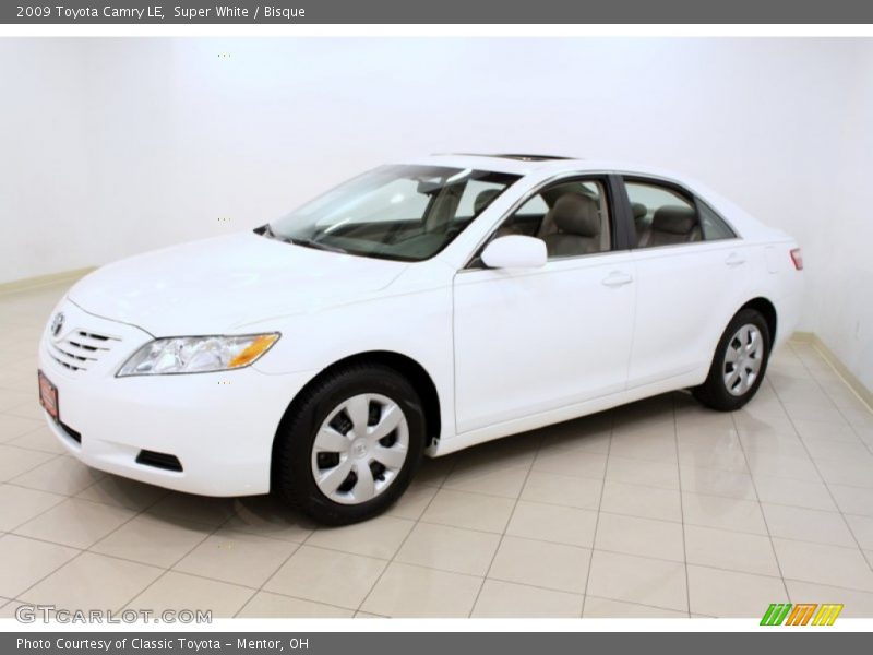 Super White / Bisque 2009 Toyota Camry LE