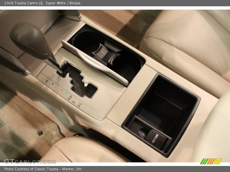 Super White / Bisque 2009 Toyota Camry LE