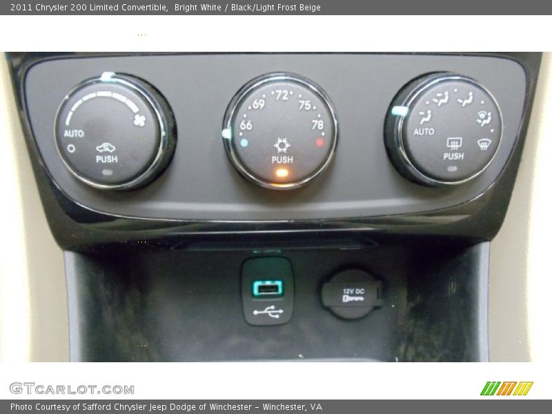 Controls of 2011 200 Limited Convertible