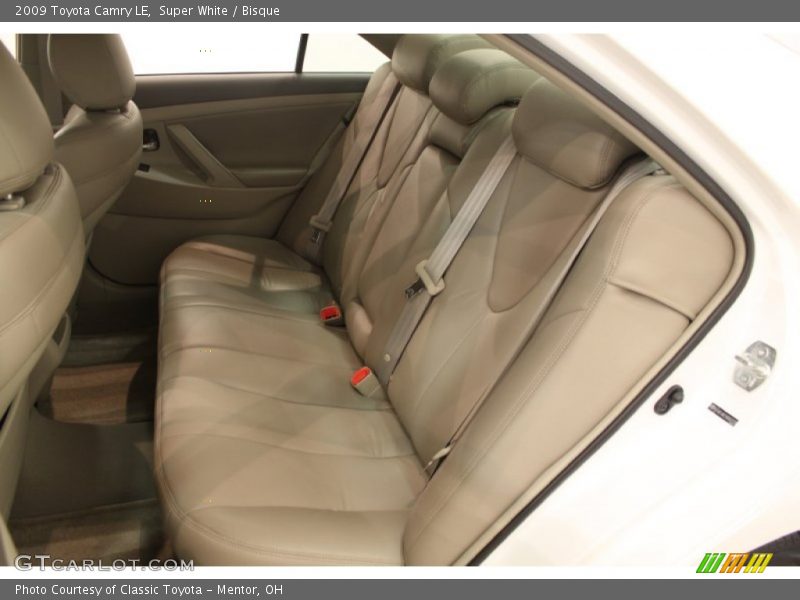 Super White / Bisque 2009 Toyota Camry LE