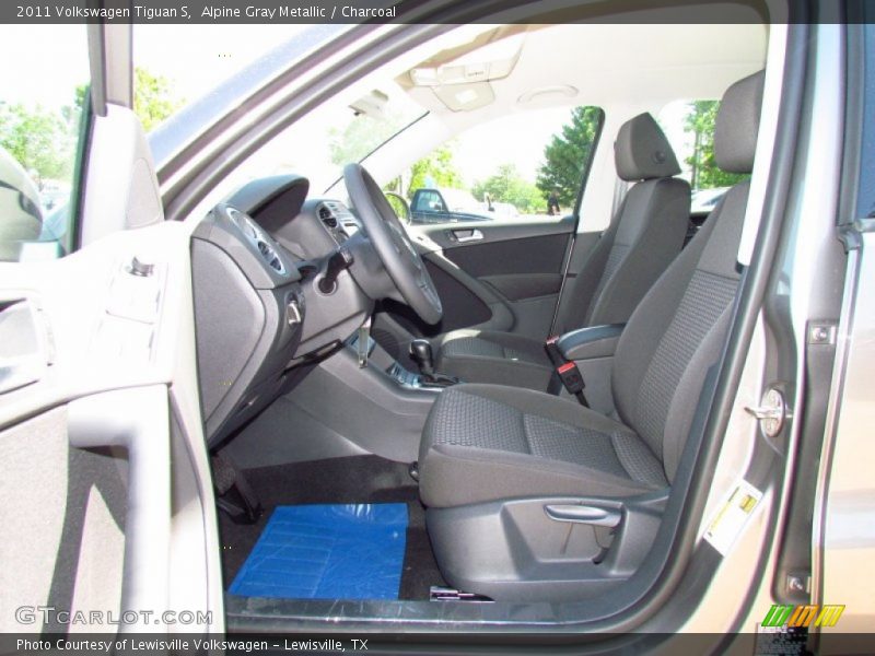 Alpine Gray Metallic / Charcoal 2011 Volkswagen Tiguan S