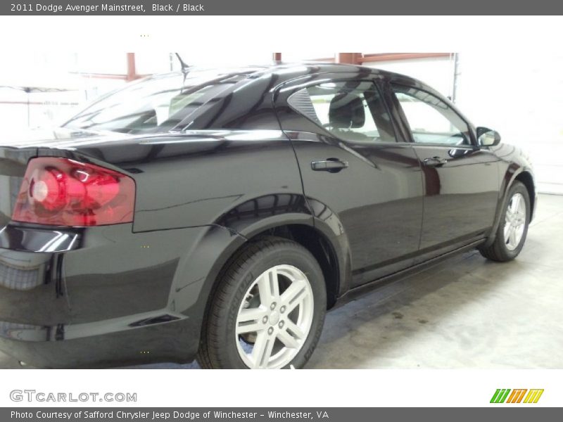 Black / Black 2011 Dodge Avenger Mainstreet