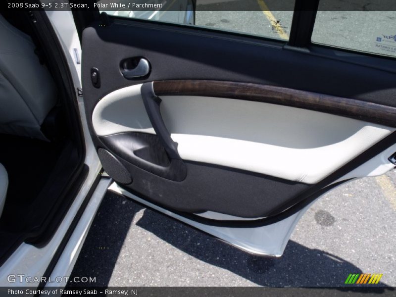 Polar White / Parchment 2008 Saab 9-5 2.3T Sedan