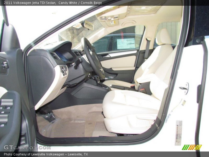 Candy White / Cornsilk Beige 2011 Volkswagen Jetta TDI Sedan