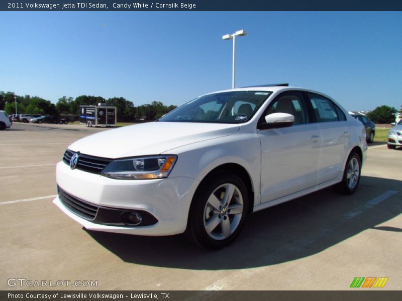 Candy White / Cornsilk Beige 2011 Volkswagen Jetta TDI Sedan