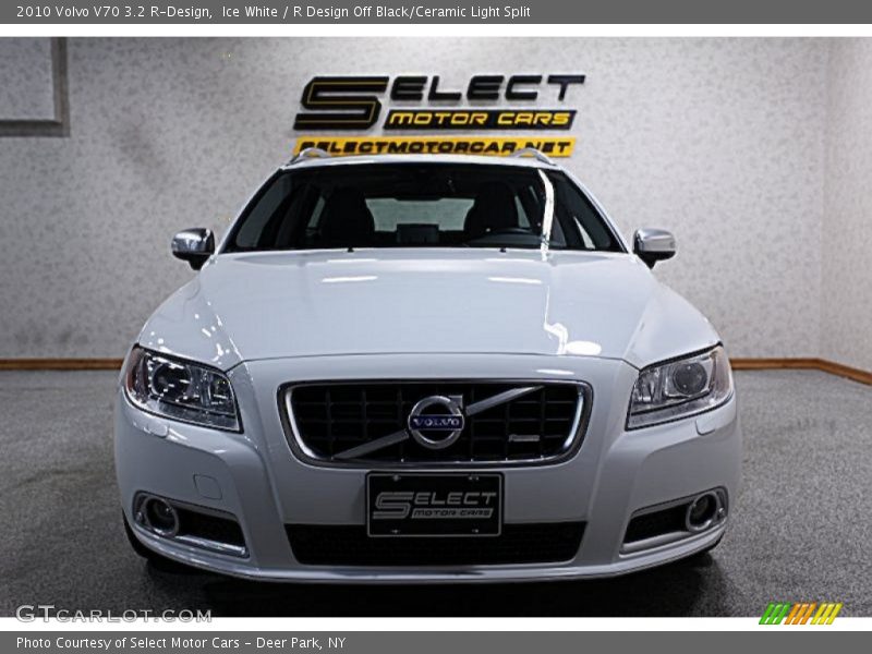 Ice White / R Design Off Black/Ceramic Light Split 2010 Volvo V70 3.2 R-Design