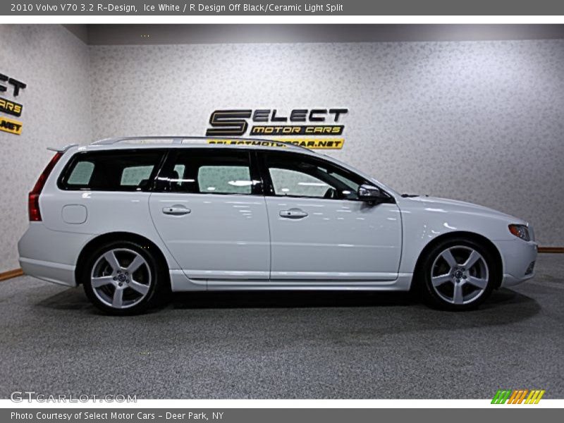 Ice White / R Design Off Black/Ceramic Light Split 2010 Volvo V70 3.2 R-Design