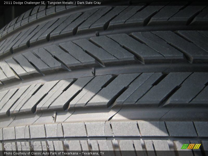 Tungsten Metallic / Dark Slate Gray 2011 Dodge Challenger SE