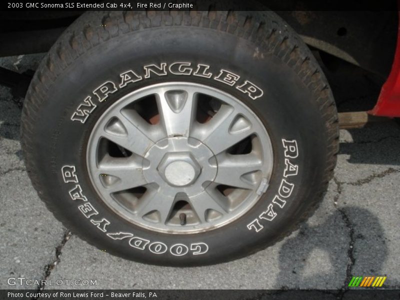  2003 Sonoma SLS Extended Cab 4x4 Wheel