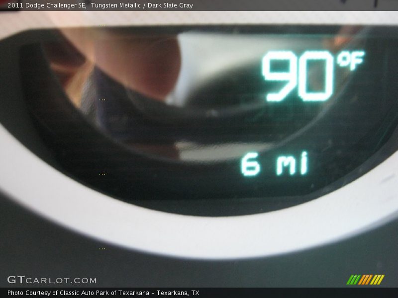 Tungsten Metallic / Dark Slate Gray 2011 Dodge Challenger SE