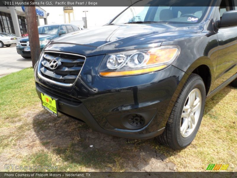 Pacific Blue Pearl / Beige 2011 Hyundai Santa Fe GLS