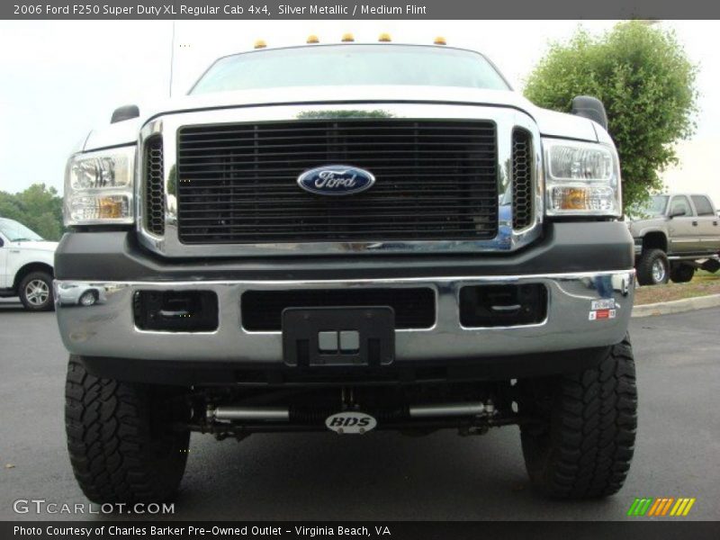  2006 F250 Super Duty XL Regular Cab 4x4 Silver Metallic